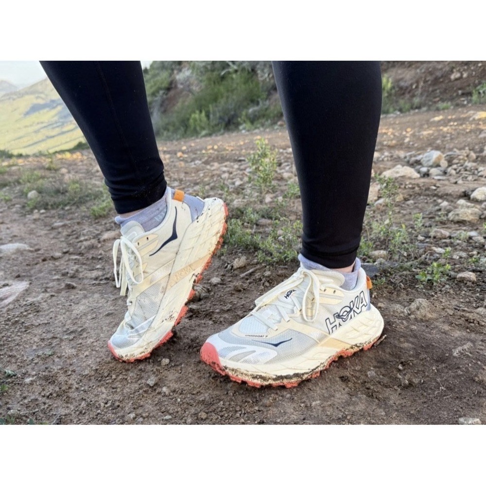 Hoka Women Size 10B Speedgoat 7 Vintage Yellow/Neon Flame Trail Running Shoes